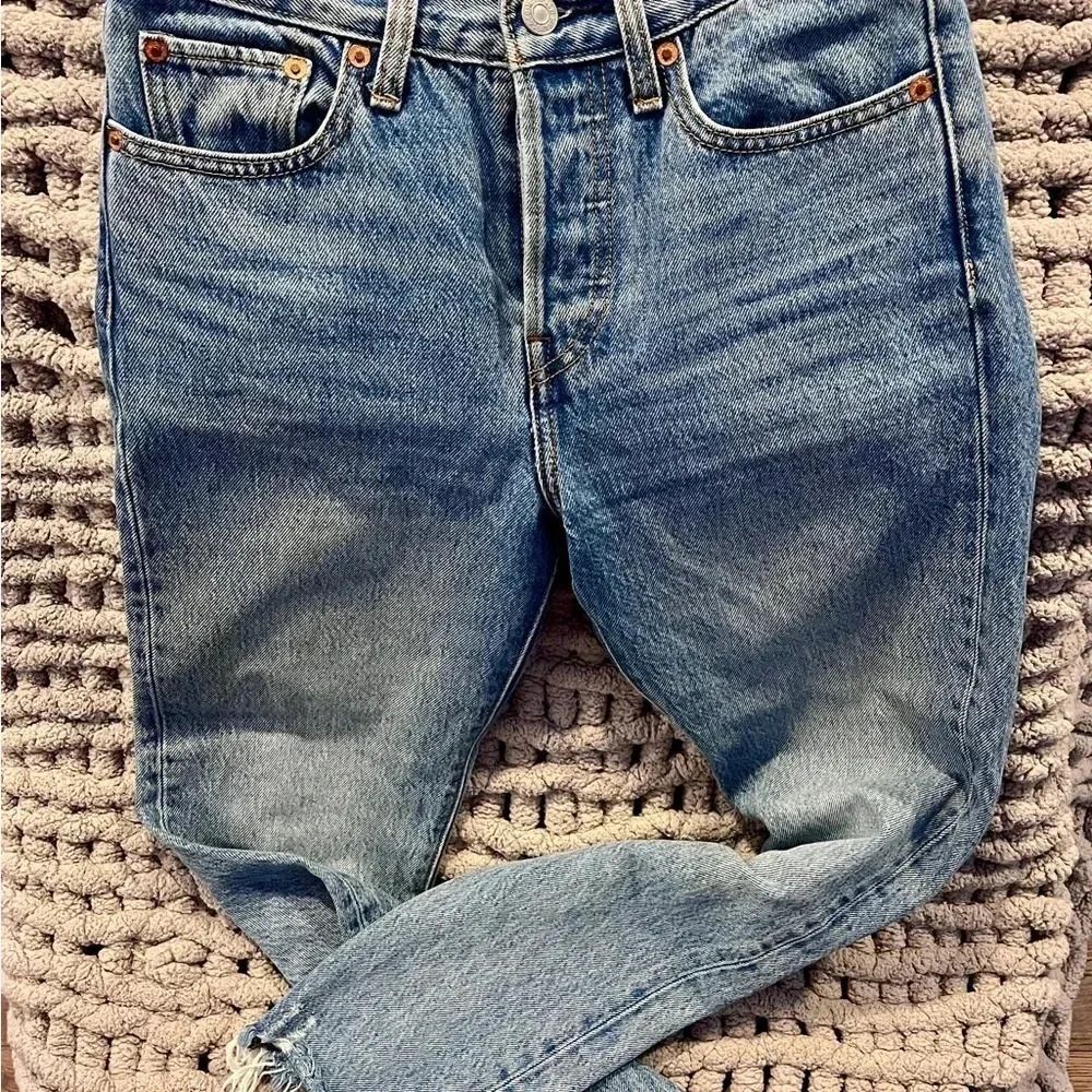Levi’s Premium Wedgie Fit Jeans